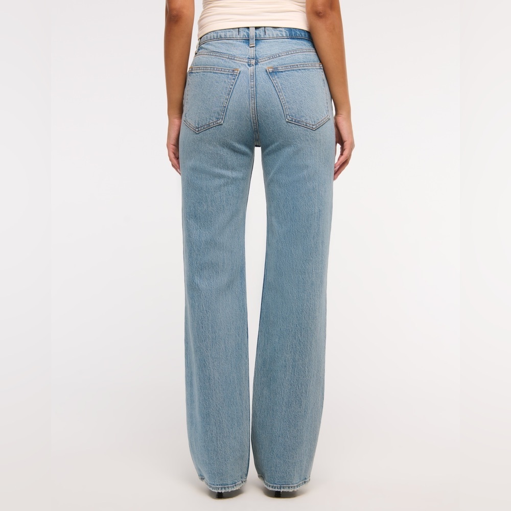 Abercrombie & Fitch Light Blue Women Jeans - Picture 3 of 9